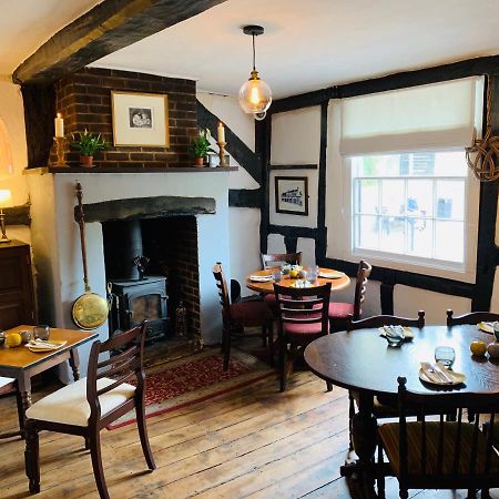 The Swan Inn Мидхърст Екстериор снимка