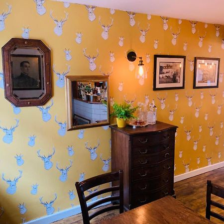 The Swan Inn Мидхърст Екстериор снимка
