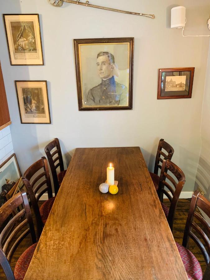 The Swan Inn Мидхърст Екстериор снимка